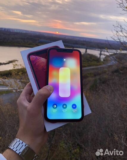 iPhone Xr, 64 ГБ