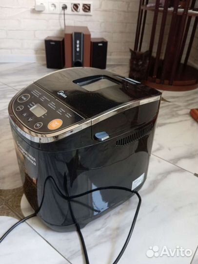 Хлебопечка