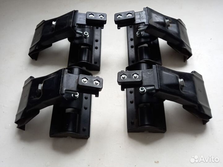 Крепление багажника