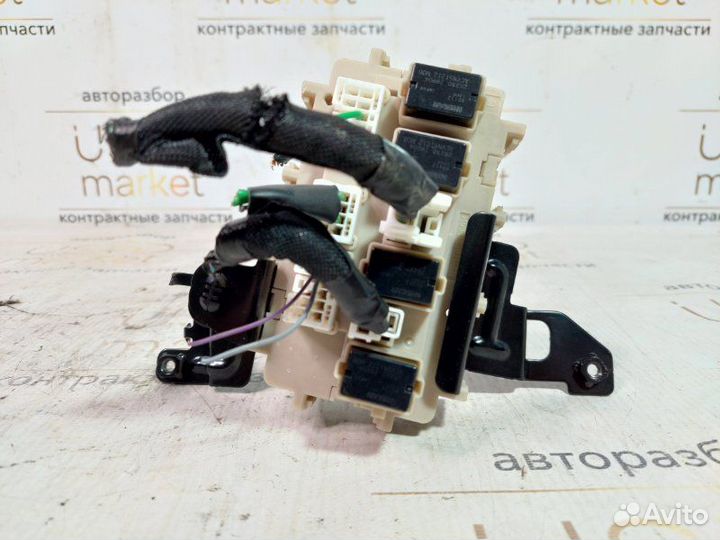 Блок предохранителей салонный Nissan Qashqai J11