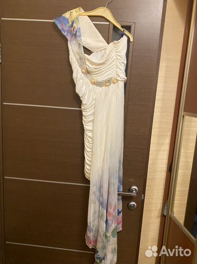 Платье вечернее