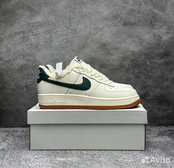 Кроссовки Nike Air Force с мехом