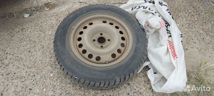 Maxxis NP3 Arctic Trekker 195/65 R15 95M