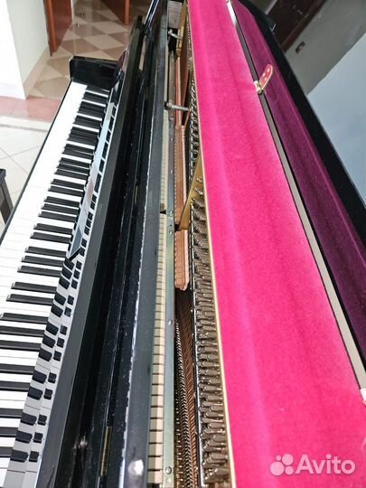 Акустическое пианино Yamaha с беззвучной функцией