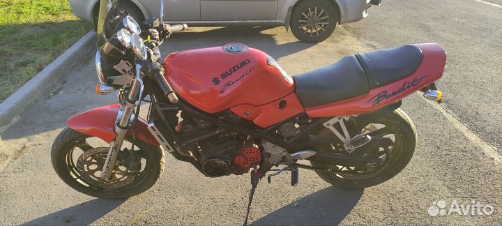 Suzuki gsf 250