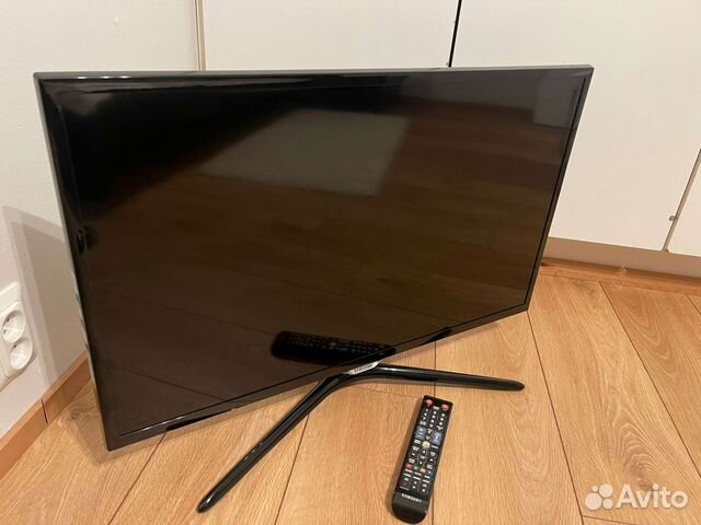 Телевизор smart tv Samsung 32