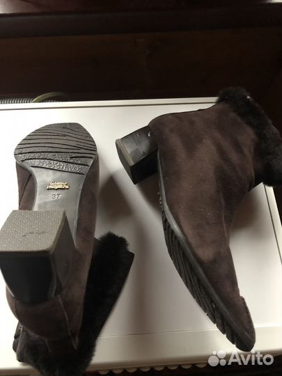 Сапожки замшевые короткие