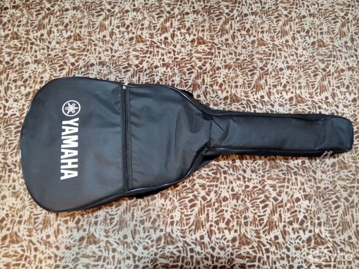 Продаётся новый чехол для гитары