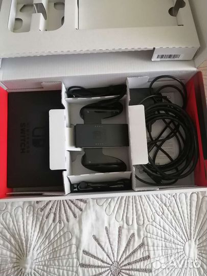 Nintendo switch rev 2 с играми
