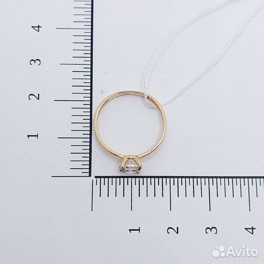 Золотое кольцо с камнем 16,5р