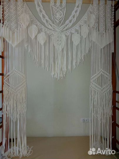 Свадебный декор-арка в технике макраме