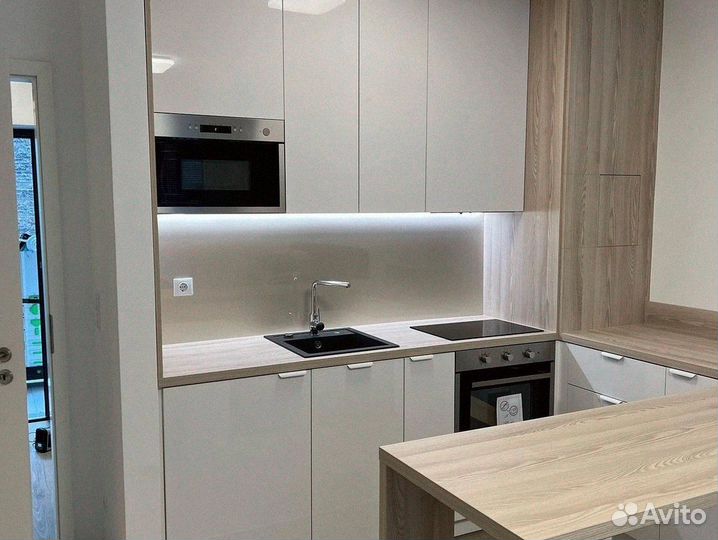 Кухонный гарнитур в наличии
