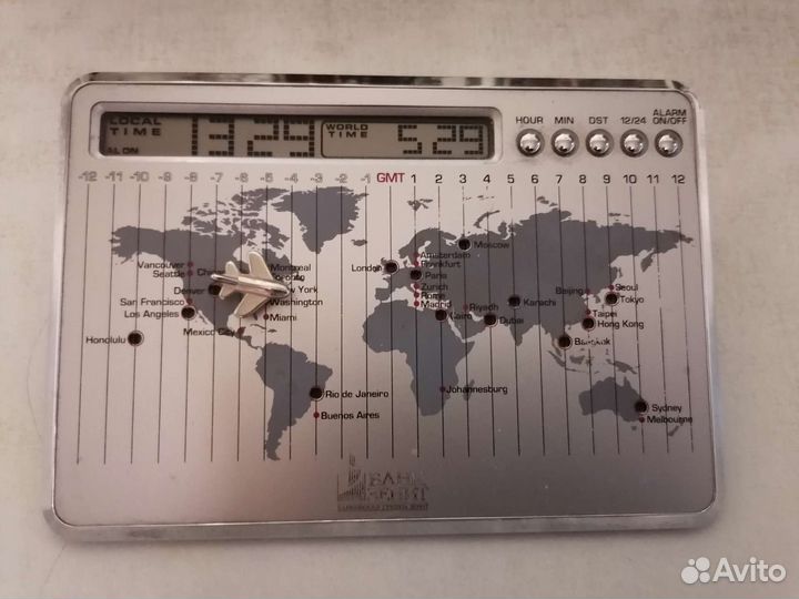 Часы электронные настольные