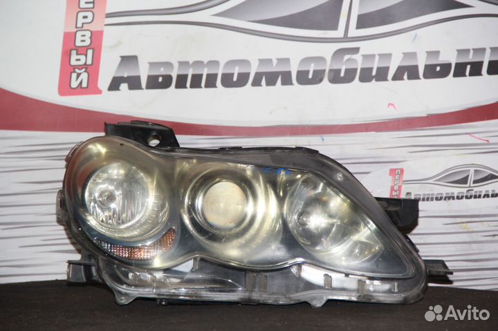 Фара право c Toyota Mark X GRX120 4GR-FSE