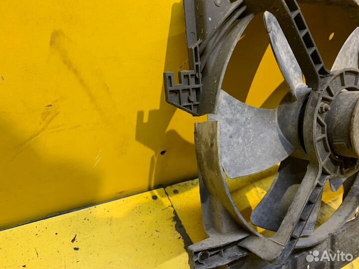 Диффузор радиатора Geely emgrand EC7 2011-2016