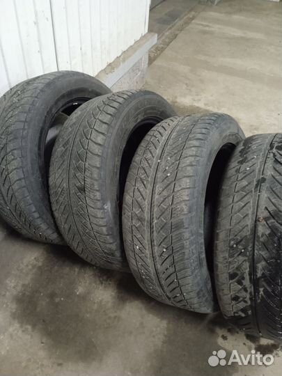 Goodyear Cargo Ultra Grip 255/55 R18