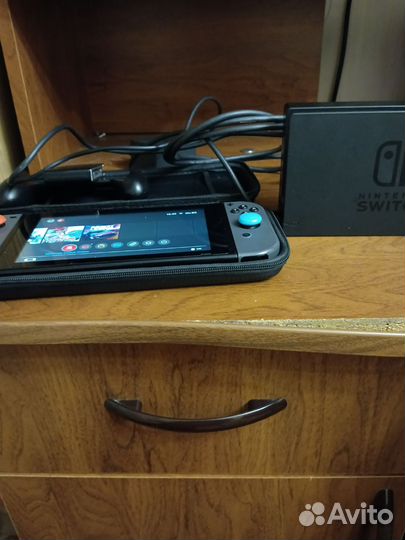 Nintendo switch комплект кроме ремешков 1 рев