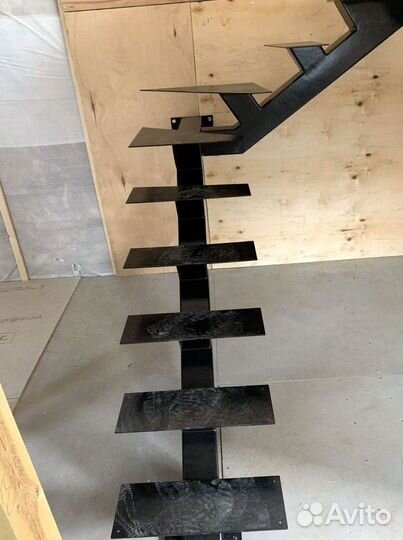 Изготовление лестниц из металлокаркаса межэтажная