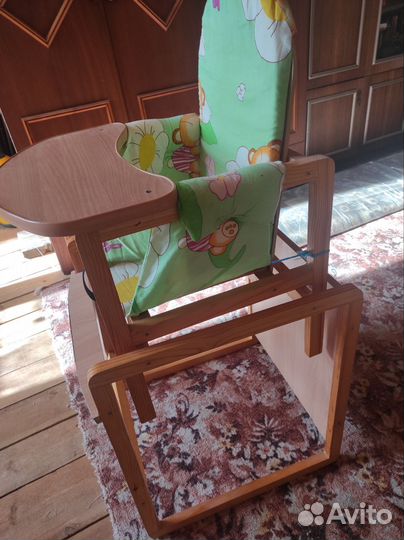 Стульчик для кормления