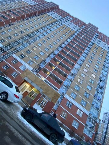 2-к. квартира, 70,4 м², 18/19 эт.