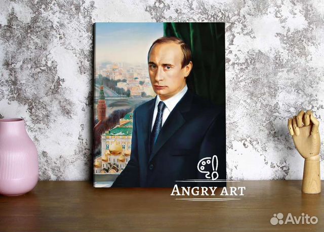 Портрет Путина на холсте