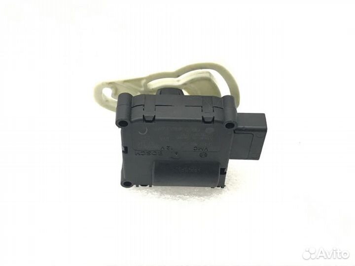 Моторчик заслонки отопителя Audi A8 D3 BVJ 2008