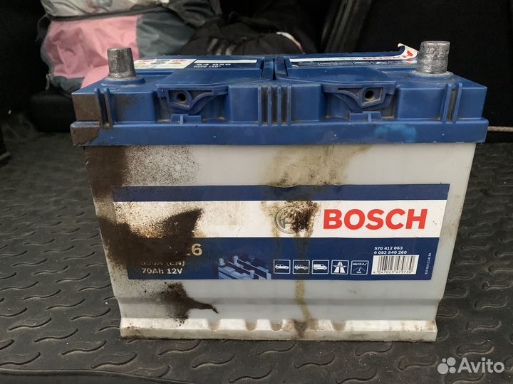 Продаю аккумулятор bosch S4 026 70А/Ч 630А