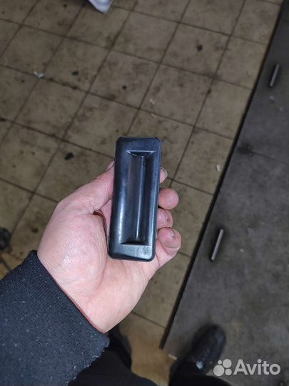 Ручка крышки багажника Skoda Fabia 2