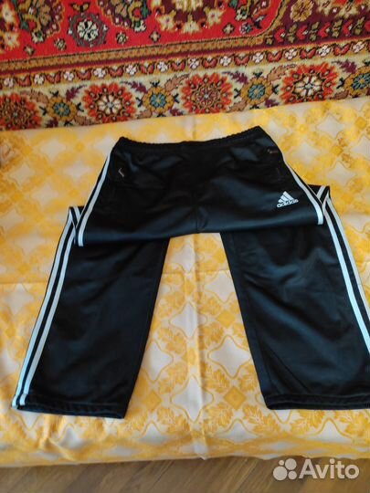 Спортивный костюм женский