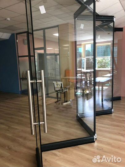 Безрамное остекление ресторанов