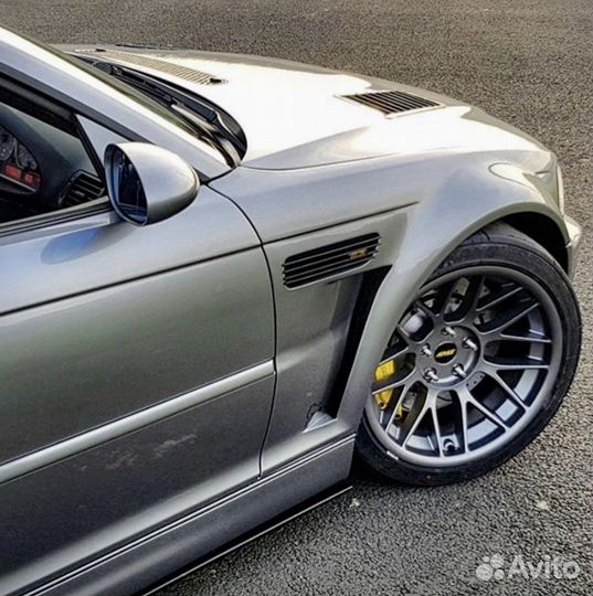 Карбоновые накладки на пороги BMW M3 E46