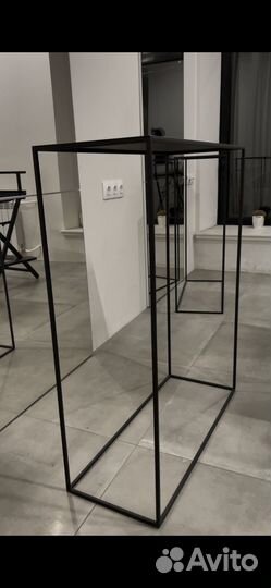 Консольный столик в прихожую