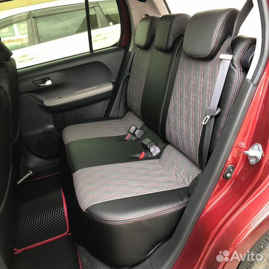 Чехлы Daihatsu Boon