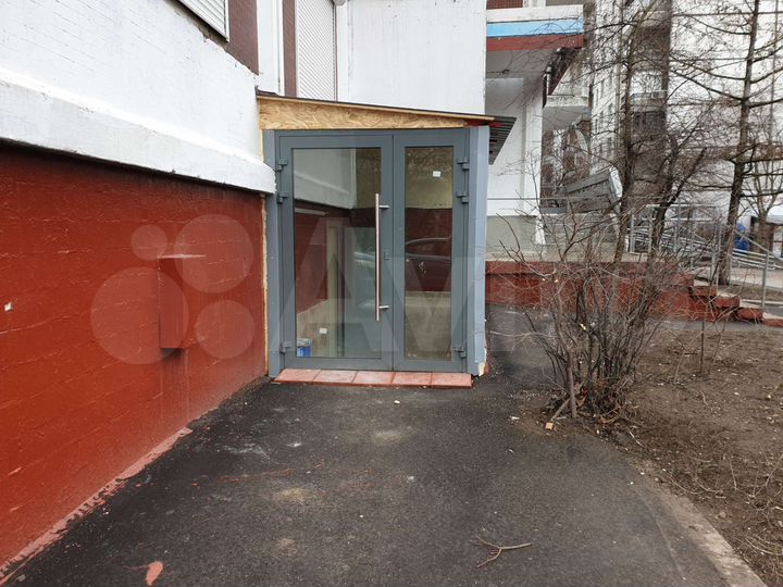 Торговая площадь, 16 м²