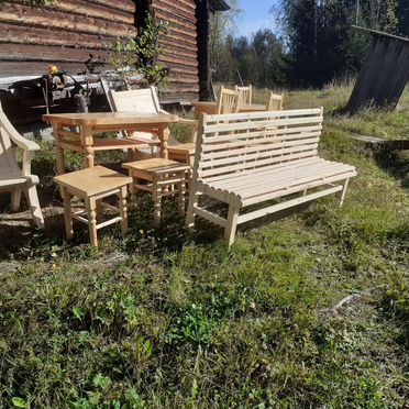 Деревянная мебель для дачи