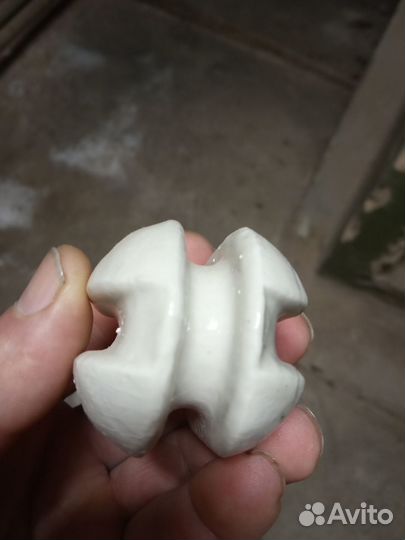 Изолятор орешковый