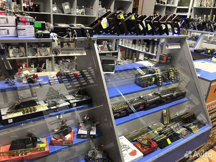 Замки,дверная фурнитура в Астрахани