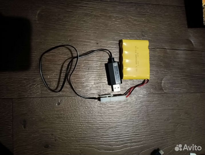 Рюкзак, колонка, скрепыши и тд