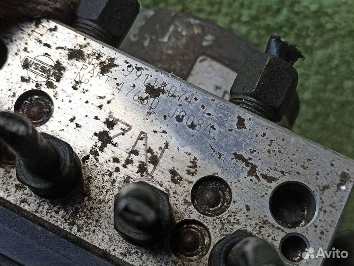 Блок ABS Nissan X-Trail T31