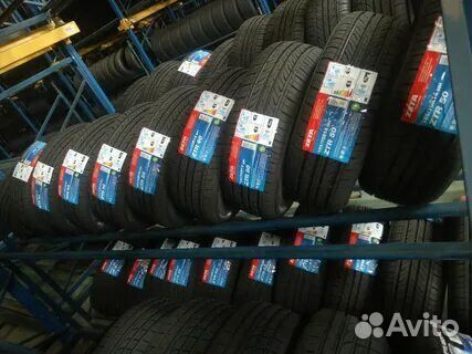 Westlake SA37 215/55 R18