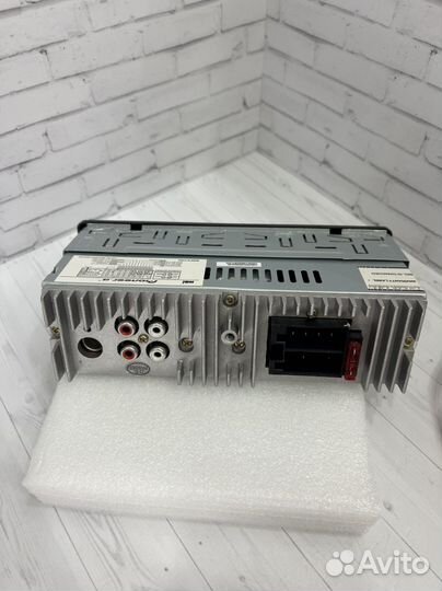 Магнитола pioneer новая с Bluetooth