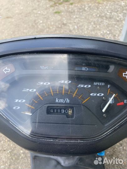 Honda lead 100