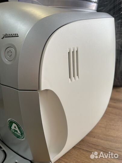 Автоматическая кофемашина зерновая бу