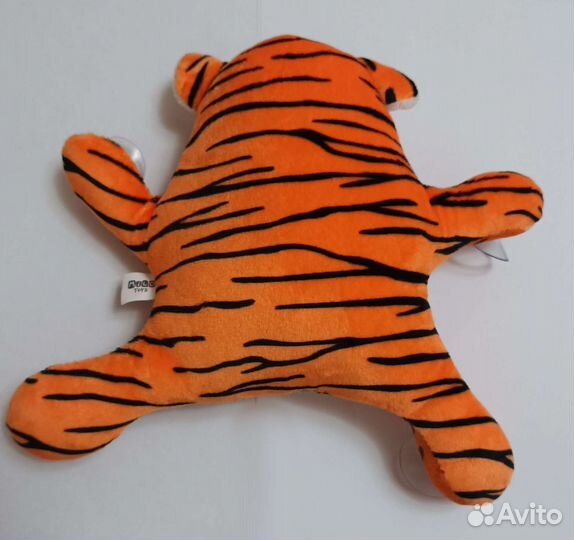 Игрушка в машину новая на присосках с приколом