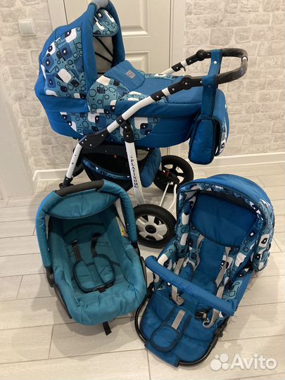 Детская коляска 3 в 1