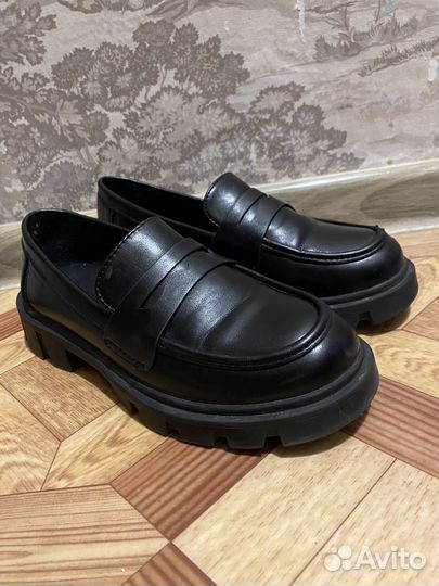 Лоферы для девочки 35 размер