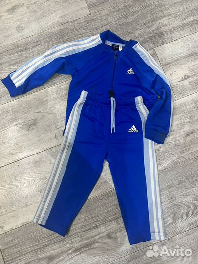Спортивный костюм adidas
