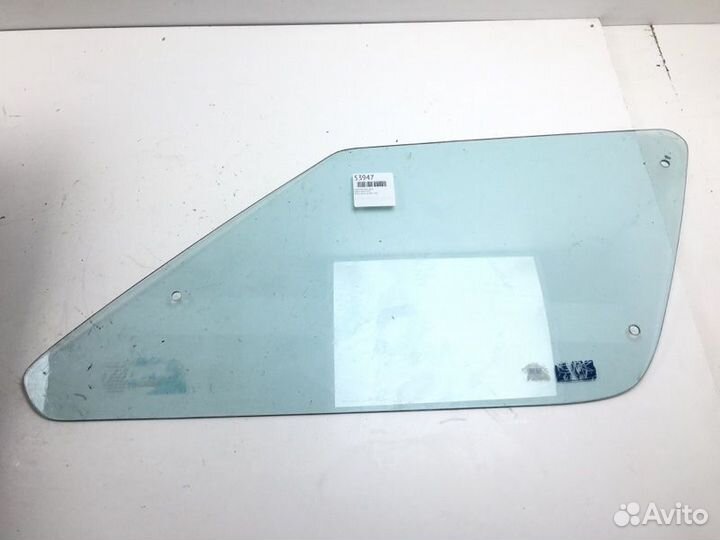 Стекло боковое правое Subaru Leone 1980