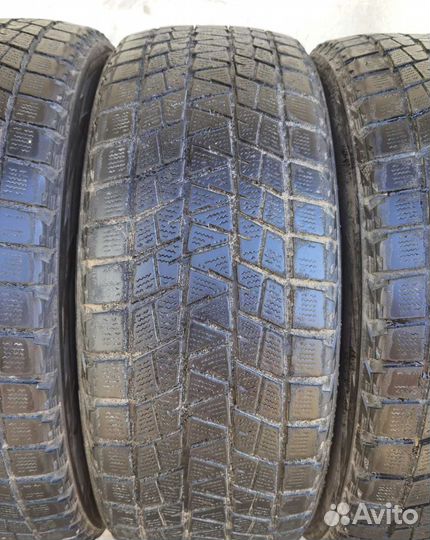 Bridgestone Blizzak DM-V1 235/60 R18 107R