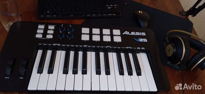 Midi клавиатура alesis v25mkll